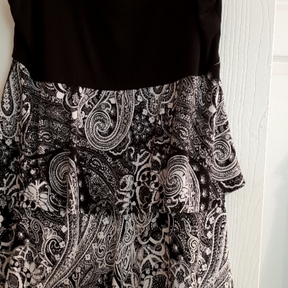 Studio I Black and White Paisley Dress
